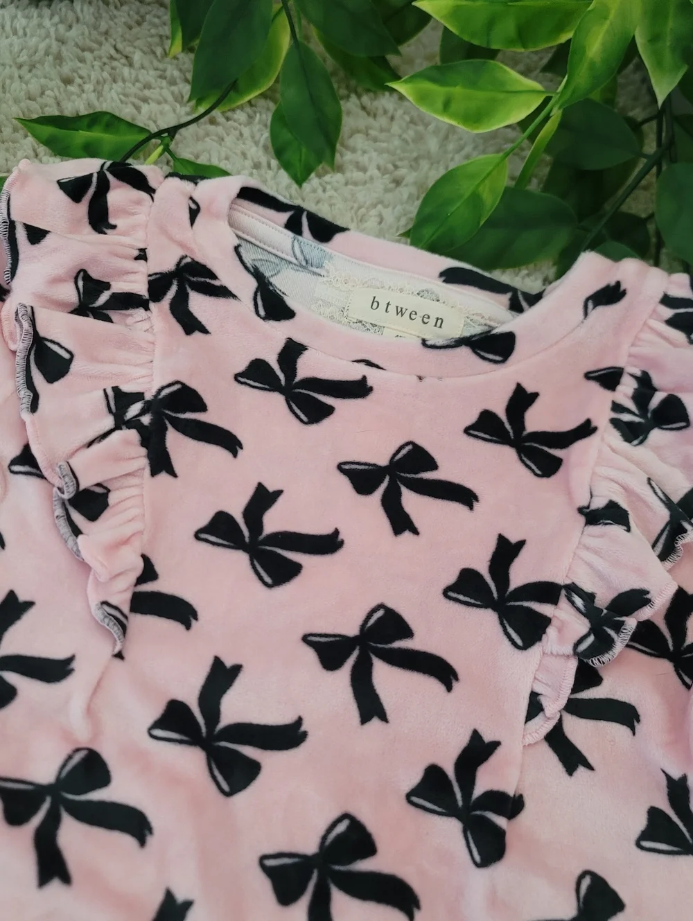 Toddler Girl Pink & Black Bow Outfit (4T) - Picture 4 of 9